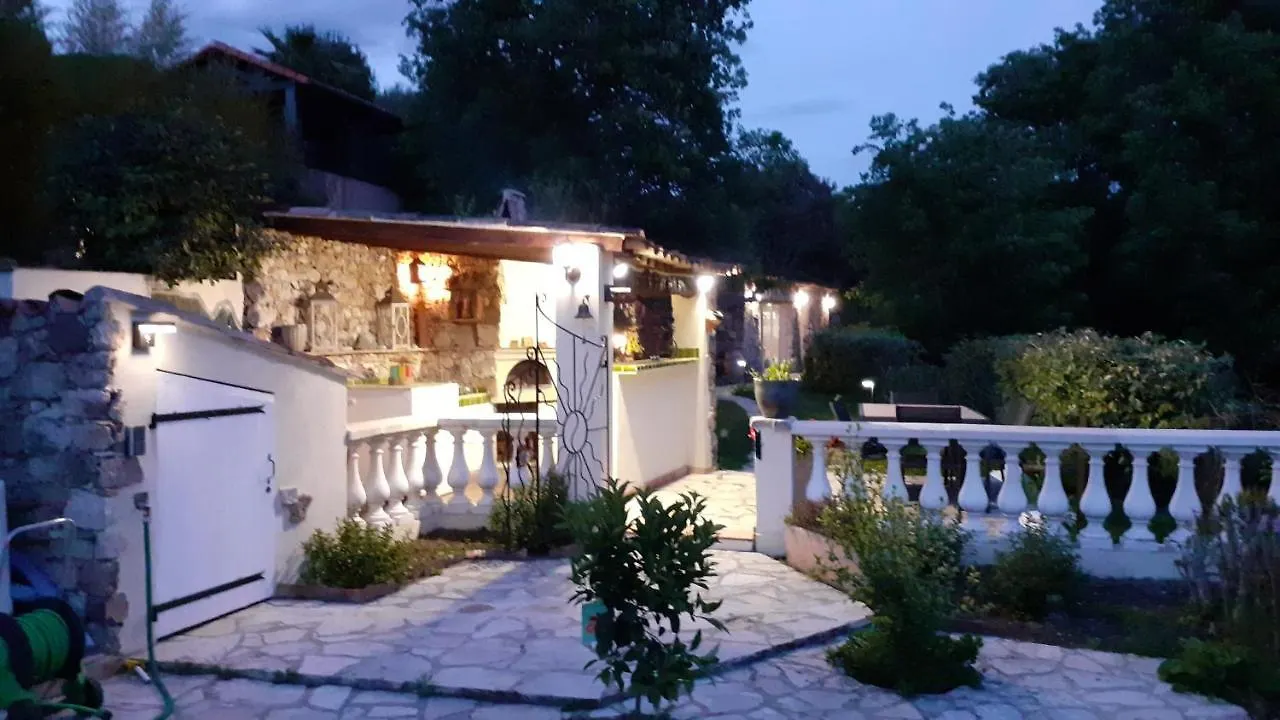 Holiday home Le Jardin Du Cannet Bagnols-en-Foret France